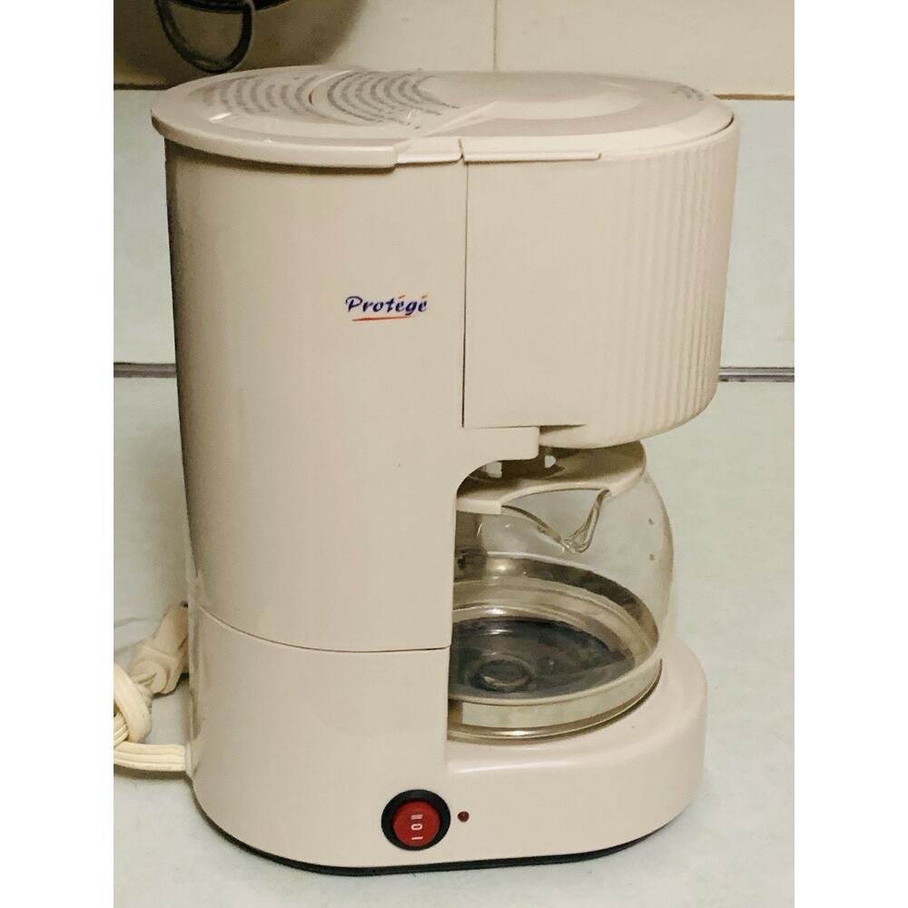 PROTÉGÉ Coffee Maker Automatic 4-Cup Brew & Drip Coffee Maker with Glass Carafe